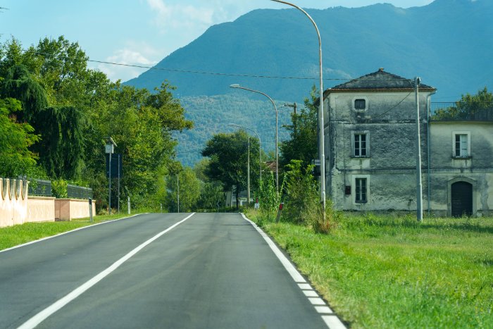 AR504883.jpg