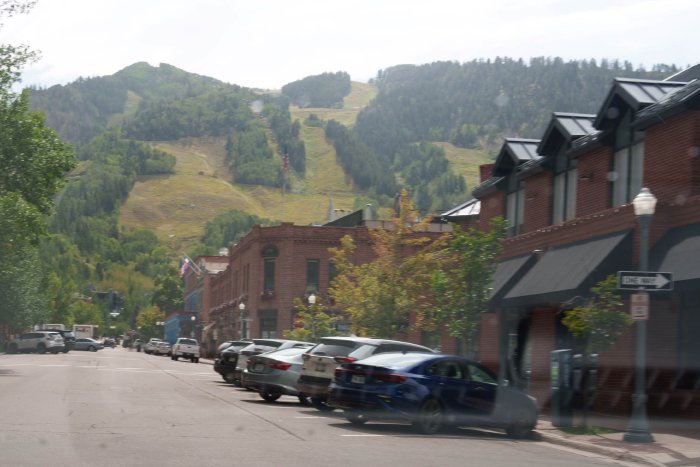 AR505999.jpg